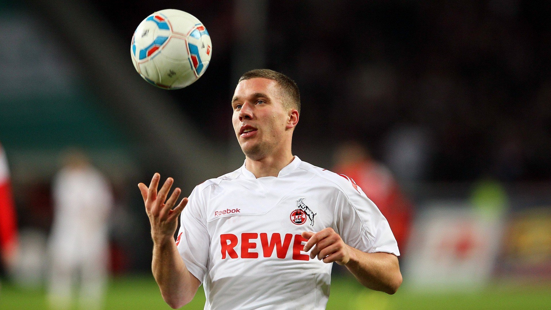 星空体育全站-“德甲领跑队伍状态火热,冲刺最后阶段”,德甲的队伍